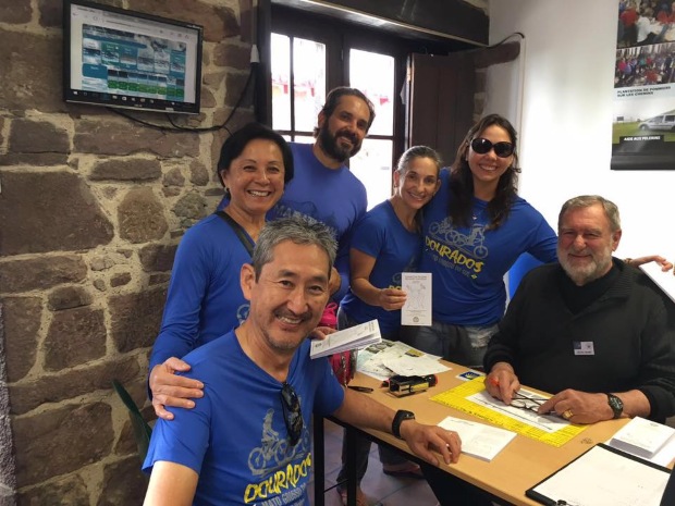 Caminho de Santiago de Compostela de Bicicleta: Primeiro carimbo em SJPP