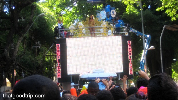 Carnaval de Salvador: Ivete em cima do trio Demolidor