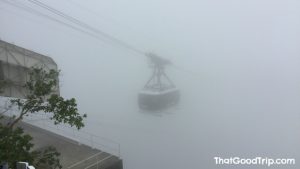 Pão de Açúcar no meio da neblina