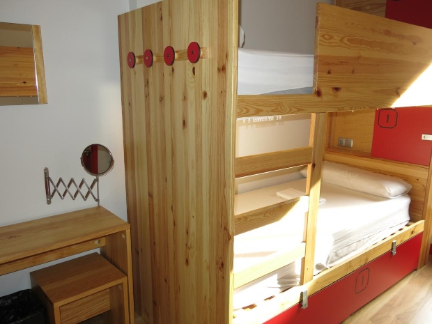 Hostels no centro de Madrid: Dormitório do OK Hostel 