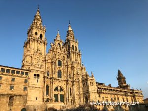 Chegada a Santiago: a imponente catedral